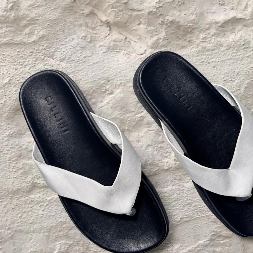 Flip flops - Picture 2 of 5